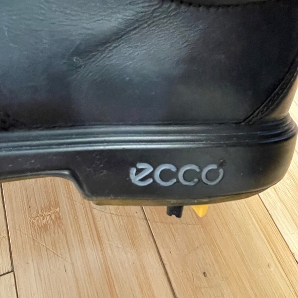 ECCO Black Golf Shoes, all leather shoes - Picture 3 of 13